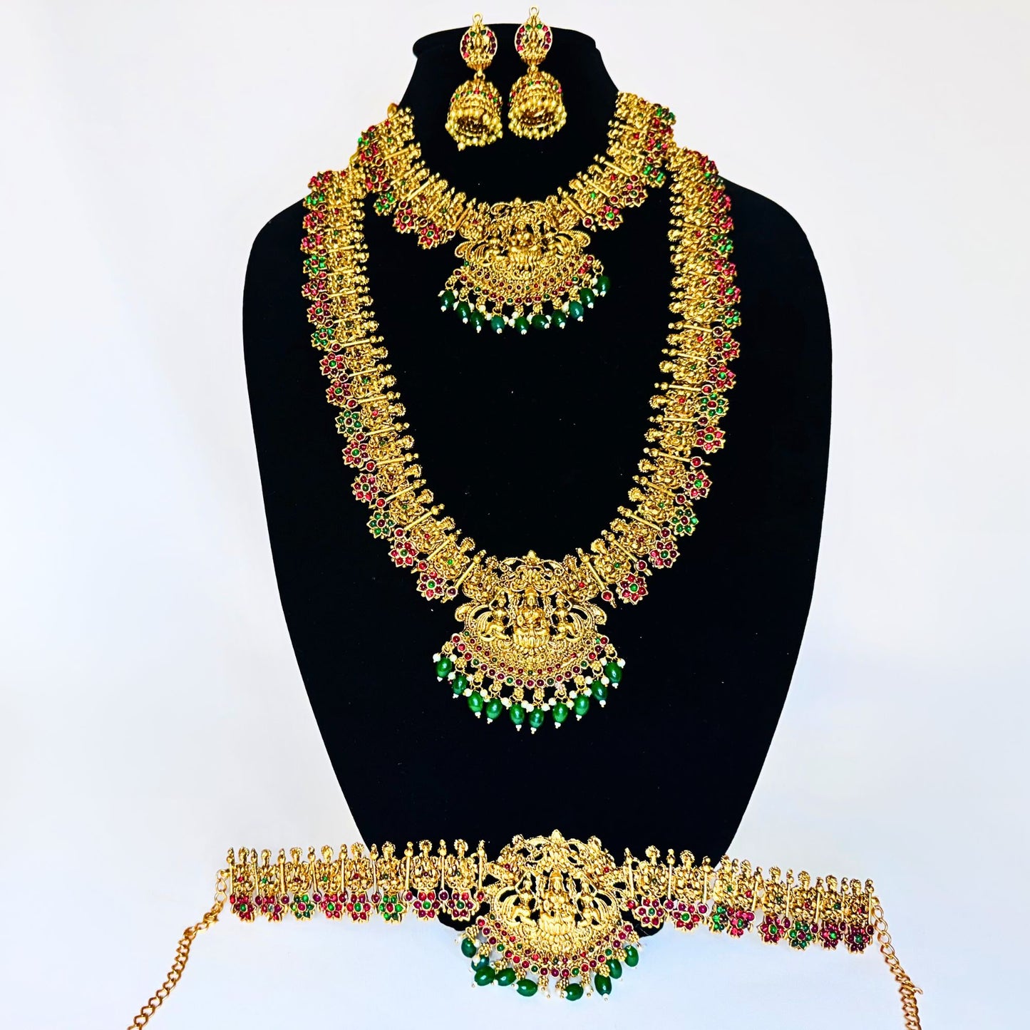 Traditional South Indian Temple Jewelery Set, Semi Bridal Jewelery Set with Green And White Pearls Paired with Earrings, Hip Belt, Necklace