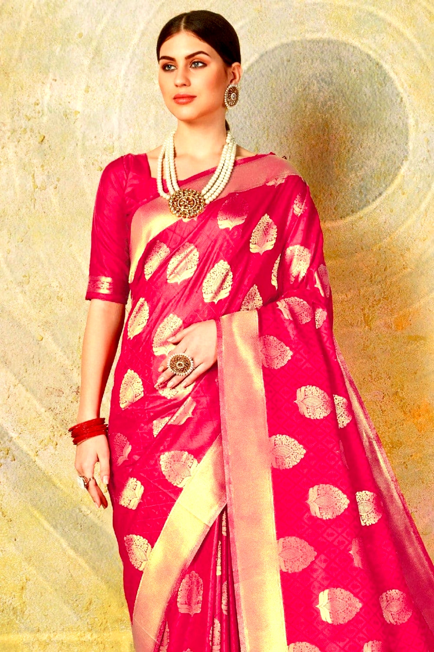 Exquisite Pink Color Handloom Silk Saree with Gold Zari Border and Unstitched Blouse – Perfect for Weddings and Festive Wear