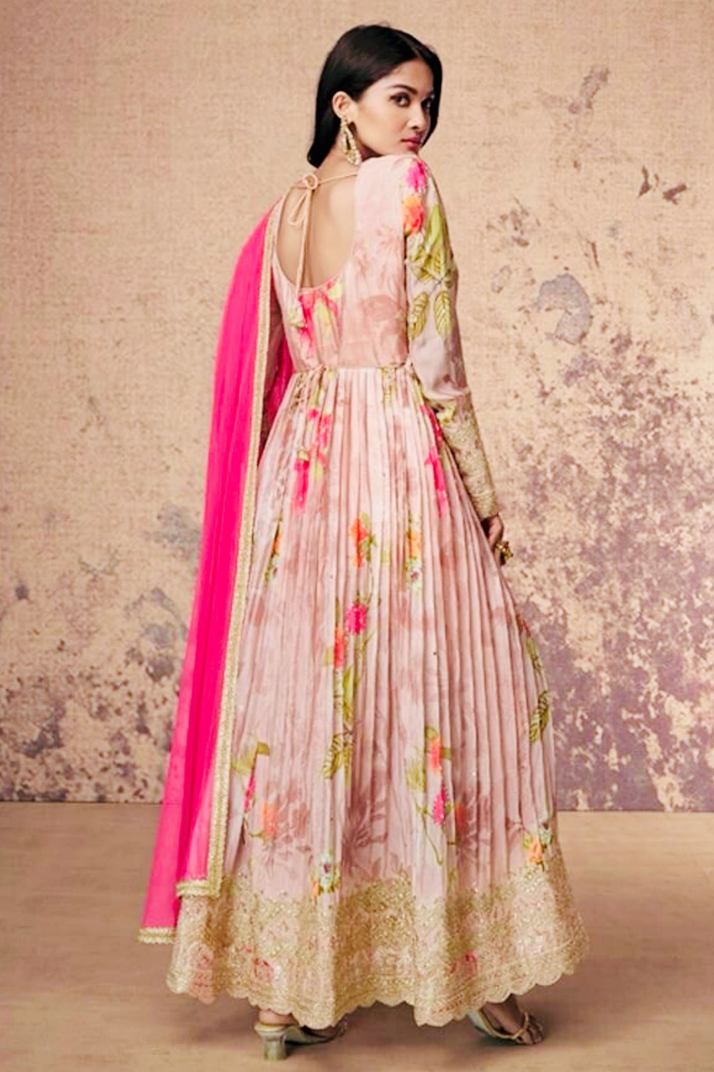 Light Pink Floral Anarkali Gown with Net Dupatta – Elegant Georgette Design with Embroidered Detailing