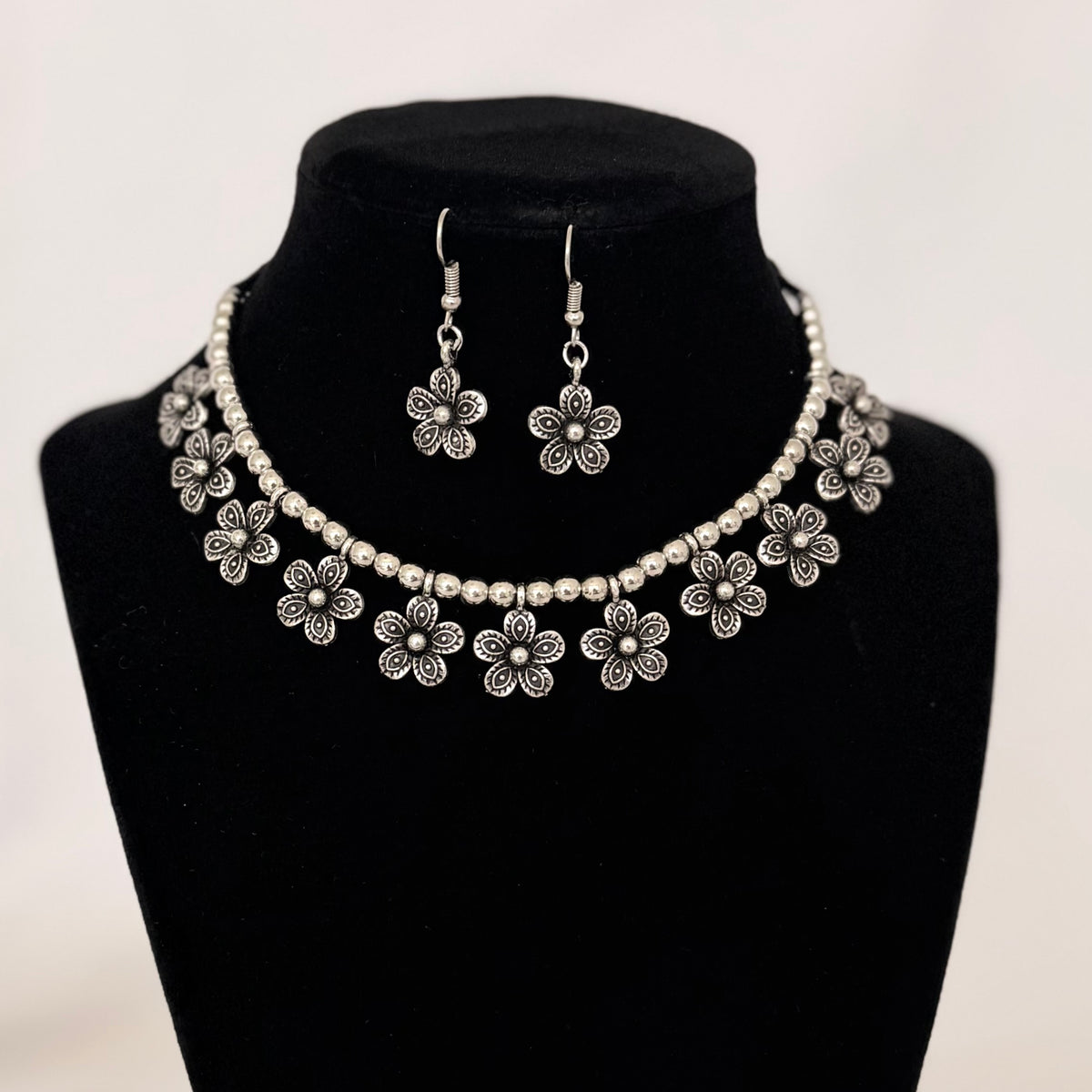 Kids Oxidized Silver Flower Necklace Set, Girls Floral Jewelry, Navratri Jewelry, Indian Festive Necklace Earrings, Oxidized Jewelry, gift for kids