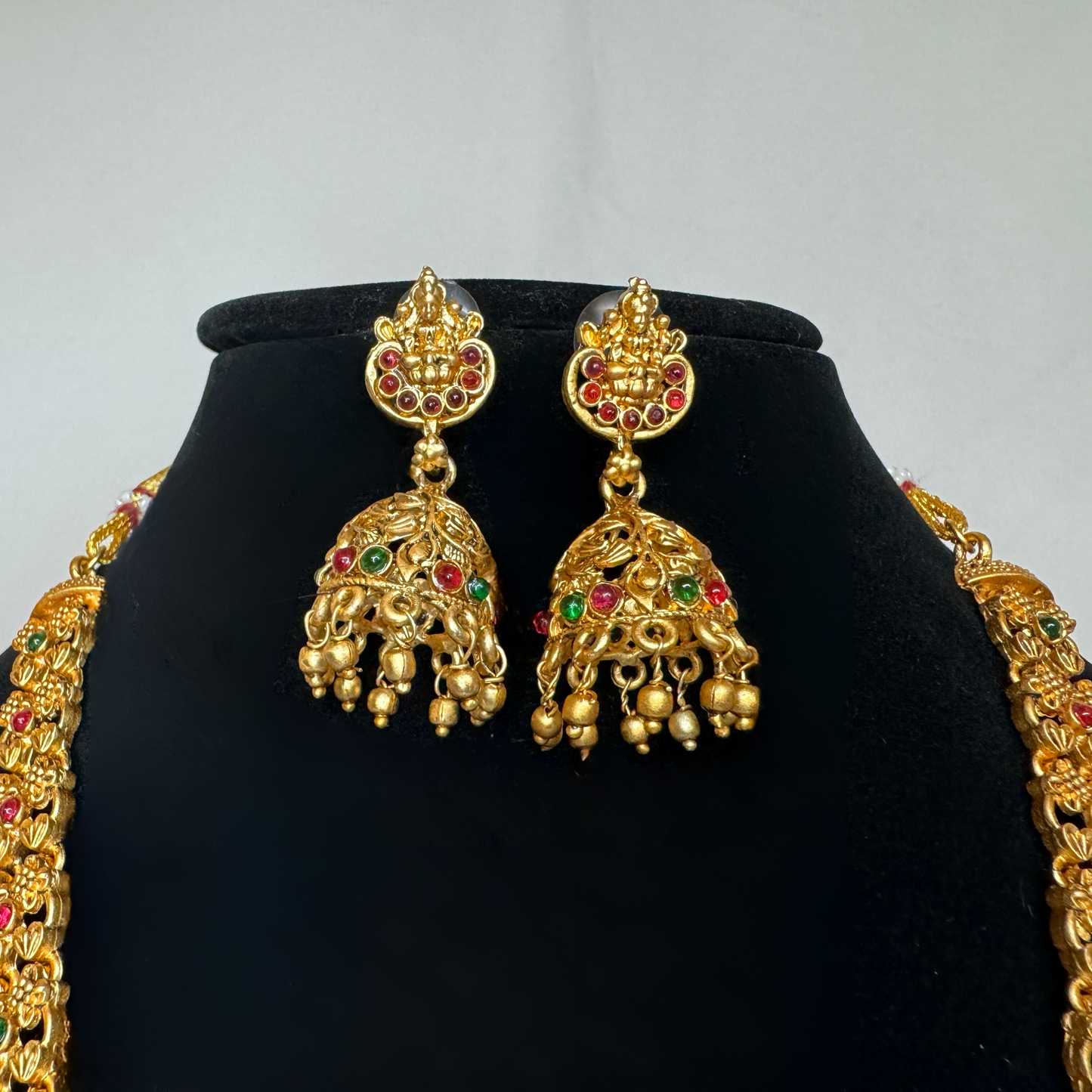 Exquisite Temple Jewellery Set for Women - Traditional Lakshmi Pendant Necklace with Matching Jhumka Earrings