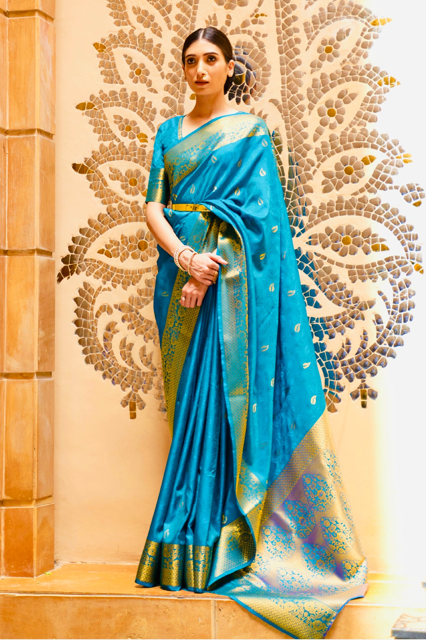 Luxury Teal Blue Pure Kanjivaram Silk Saree with Intricate Golden Zari - Ideal for Bridal and Festive Wear