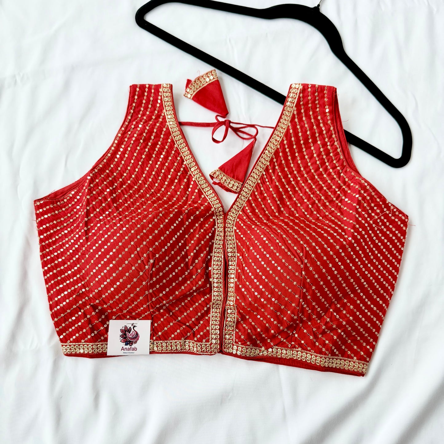 Bright Red Saree Blouse, V Neck Zari Embroidered Blouse, Sleeveless Ready to Wear Indian Blouse, Wedding Festive Blouse, Crop top, lehenga t