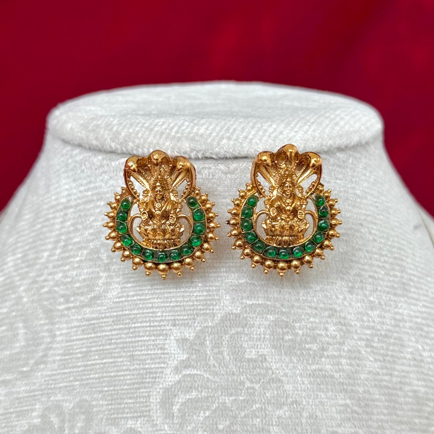 Lakshmi Temple Jewelry Set Antique Gold Necklace with Earrings | South Indian Goddess Pendant Green Stone Chain | Festival Wedding Jewelry G