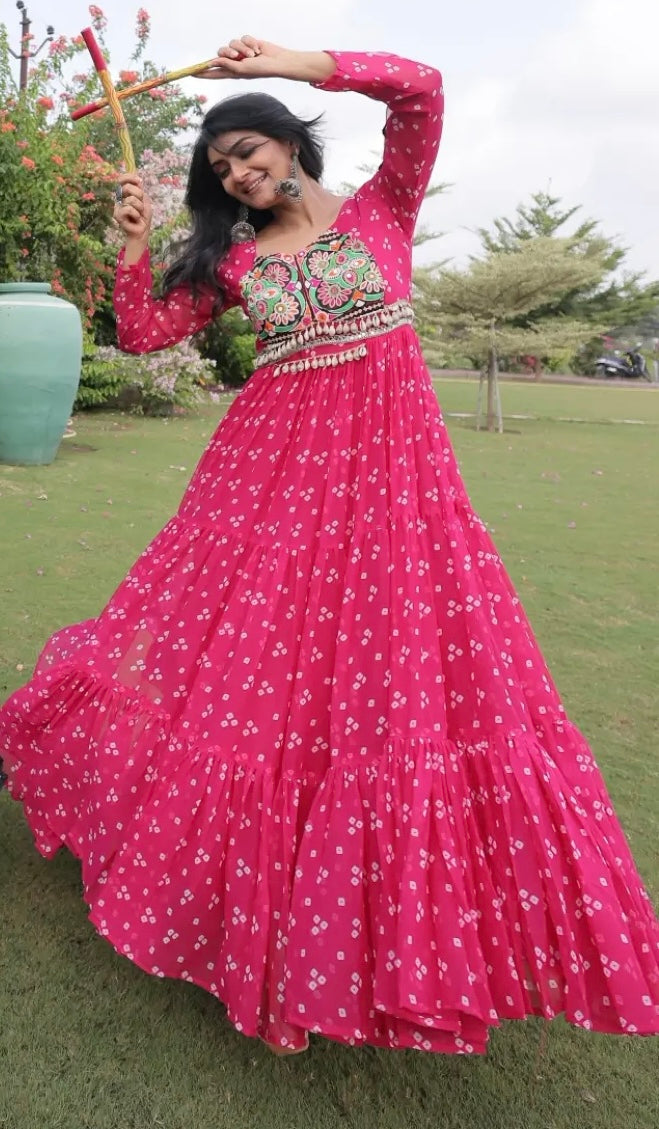 Navratri Bandhani Gown, Pink Garba Dress, Kutchi Patchwork Anarkali, Gujarati Traditional Dress, 12 Meter Flared Indian Ethnic Gown