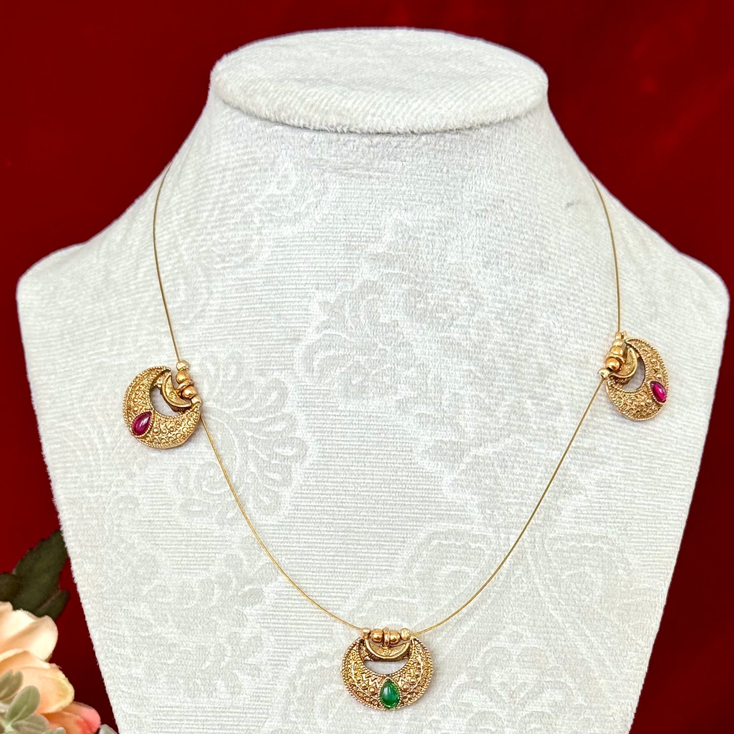 Chandrakor Necklace Set with Invisible Chain, Antique Gold Temple Jewelry, Ruby Green Stone Pendant Set, Minimalist Maharashtrian Jewelry
