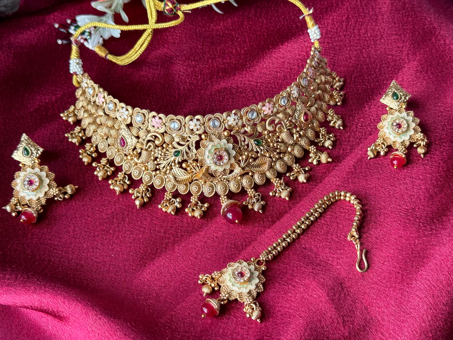 Traditional Antique Gold Choker Necklace Set with Earrings & Maang Tikka | Indian Bridal Jewelry Set | Floral Temple Style Wedding Necklace