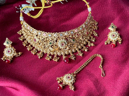 Traditional Antique Gold Choker Necklace Set with Earrings & Maang Tikka | Indian Bridal Jewelry Set | Floral Temple Style Wedding Necklace