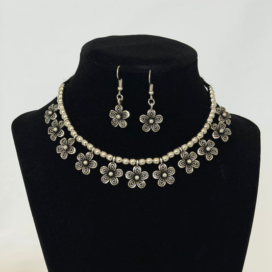 Kids Oxidized Silver Flower Necklace Set, Girls Floral Jewelry, Navratri Jewelry, Indian Festive Necklace Earrings, Oxidized Jewelry, gift for kids