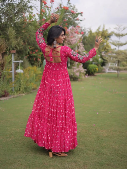 Navratri Bandhani Gown, Pink Garba Dress, Kutchi Patchwork Anarkali, Gujarati Traditional Dress, 12 Meter Flared Indian Ethnic Gown