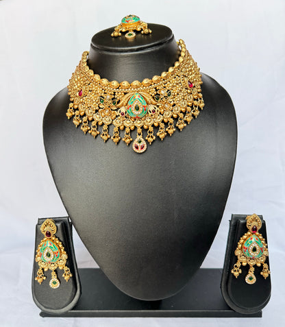 Royal Kundan Meenakari Choker Necklace Set | Antique Gold Bridal Jewelry | Handcrafted Indian Wedding Necklace with Earrings & Maang Tikka