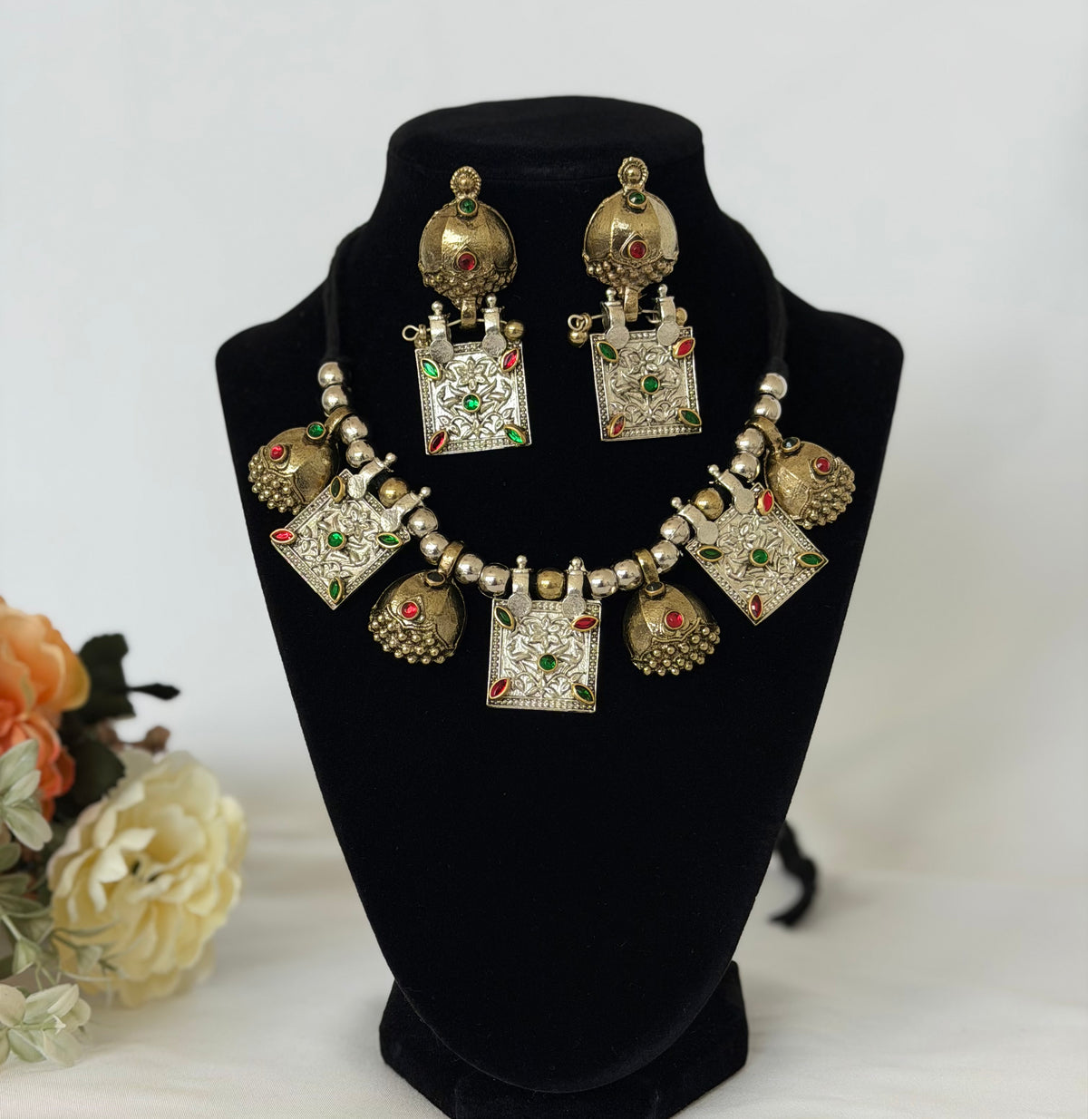 Oxidized Silver & Gold Necklace Set, Dual Tone Indian Jewelry, Jhumka Pendant Necklace, Red Green Stone Jewelry, Navratri Garba Jewelry Set