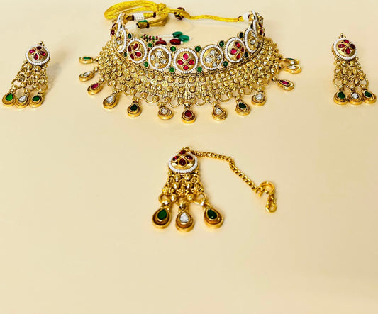 Luxury Kundan Bridal Choker Set | Ruby & Emerald Stone Indian Necklace | Elegant Wedding Jewelry Set with Maang Tikka