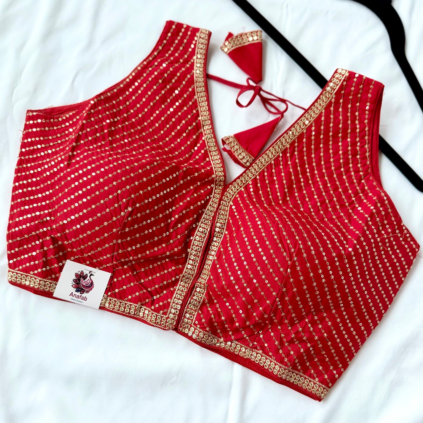 Bright Red Saree Blouse, V Neck Zari Embroidered Blouse, Sleeveless Ready to Wear Indian Blouse, Wedding Festive Blouse, Crop top, lehenga t