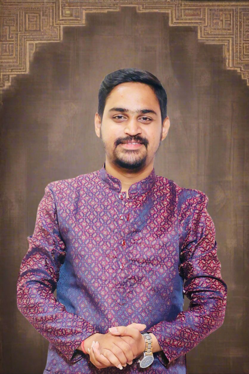 Mens_Maroon_Color_Jacquard_Jari_Weaving_Kurta_Pajama_Set_Closeup