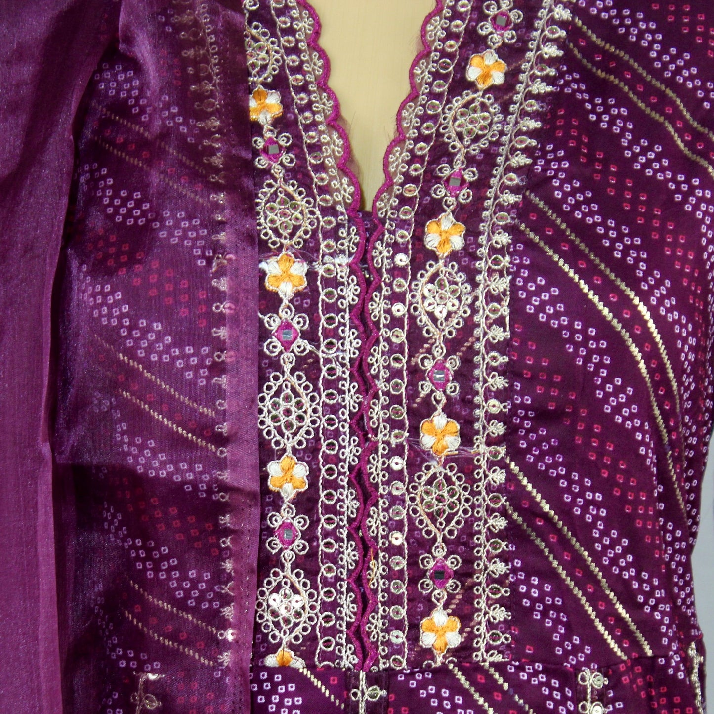 Stunning purple bandhani print Kurta with ankle length pant and dupatta 3 pc set , perfect blend of tradition and style